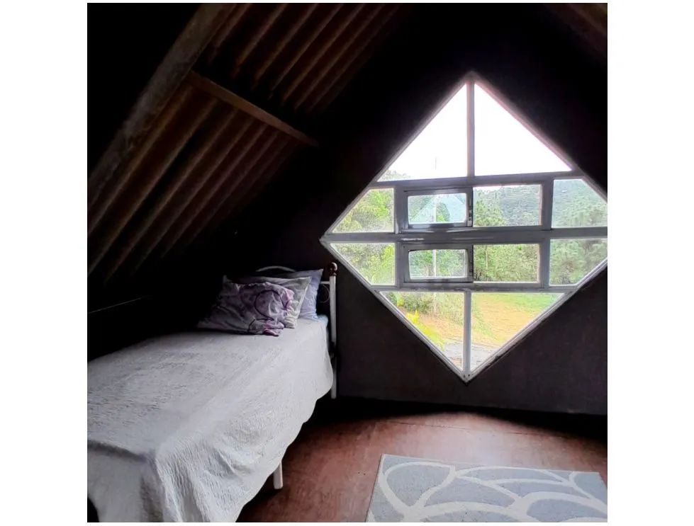 Venta de casa en Altos de Cerro Azul. MY