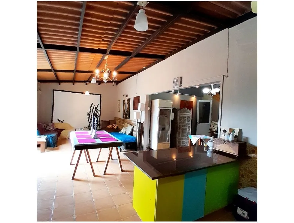 Venta de casa en Altos de Cerro Azul. MY