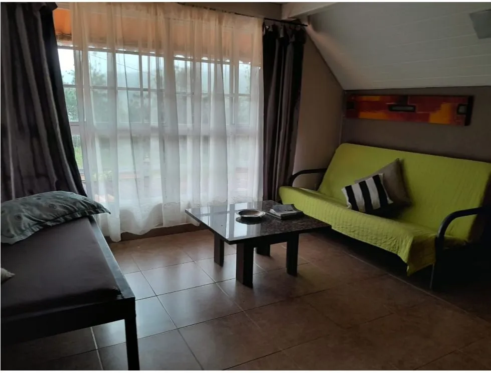 Venta de casa en Altos de Cerro Azul. MY