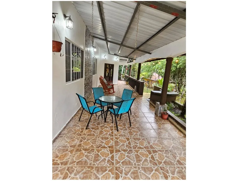 Maison unifamiliale à Cerro Azul à vendre