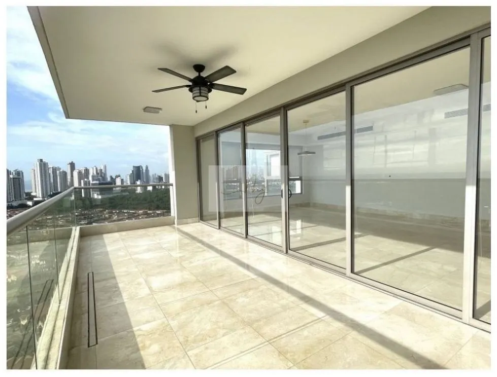 ALQUILER DE APARTAMENTO EN PH GREEN GARDEN – PUNTA PACÍFICA
