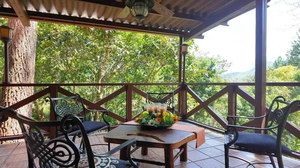SE VENDE – ENCANTADORA CASA DE MONTAÑA EN ALTOS DEL MARÍA, TOSCANA