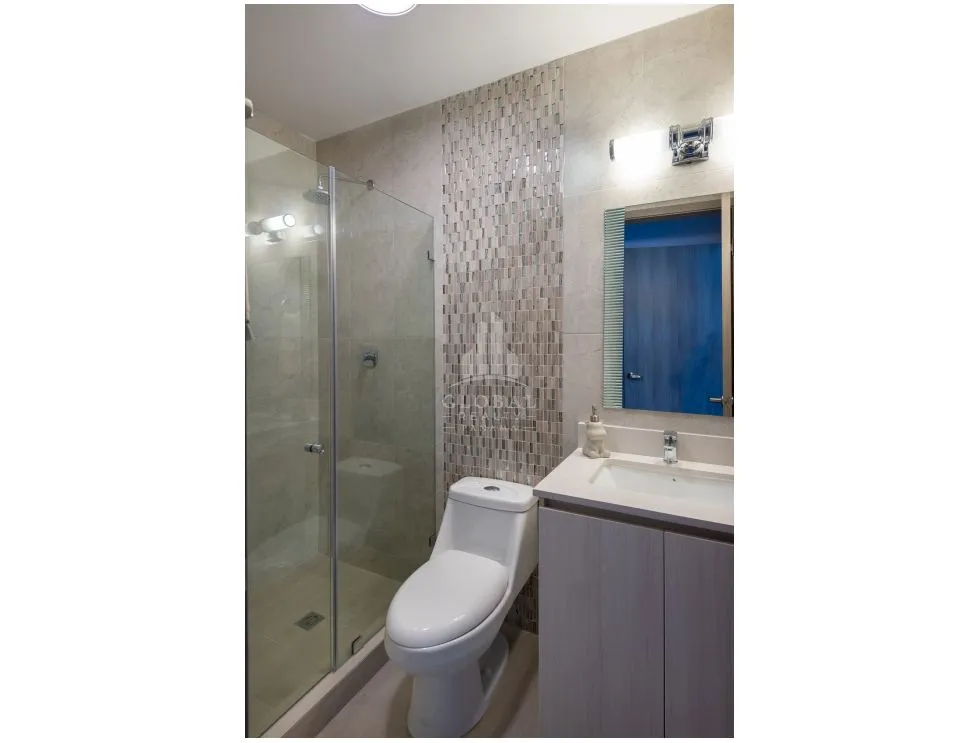 Apartment for sale in Edison Park