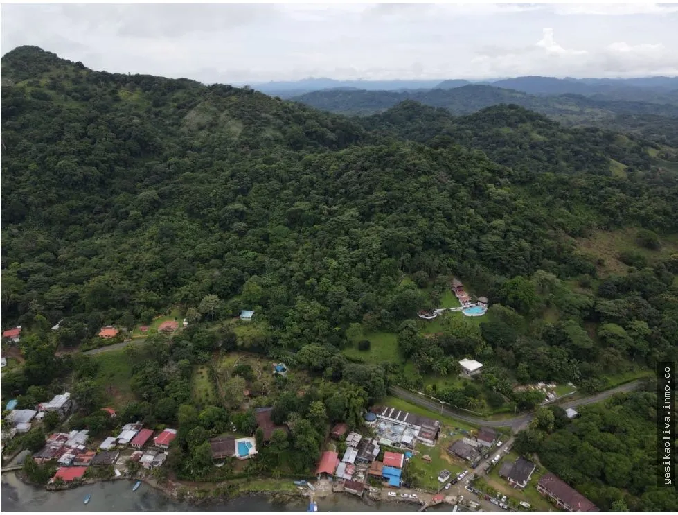 Land Sale in Costa Arriba de Colón