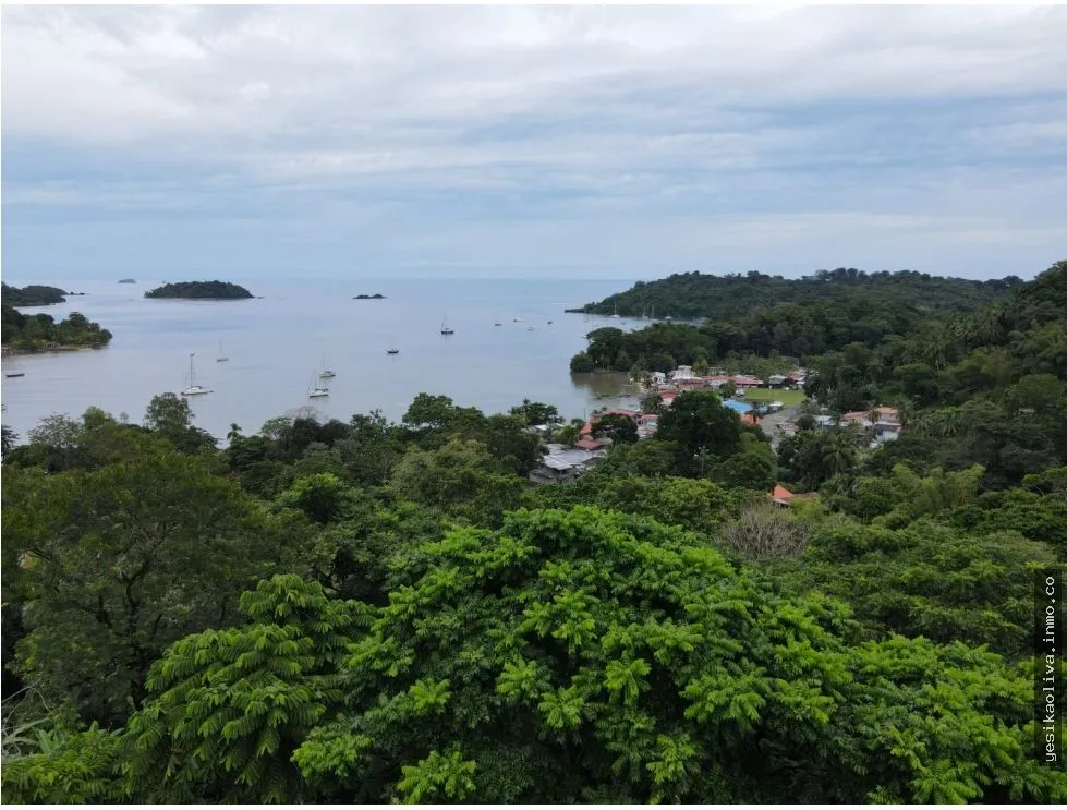 Land Sale in Costa Arriba de Colón