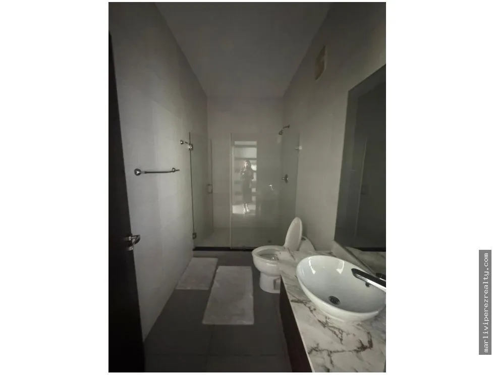 Apartment for Rent on Avenida Balboa