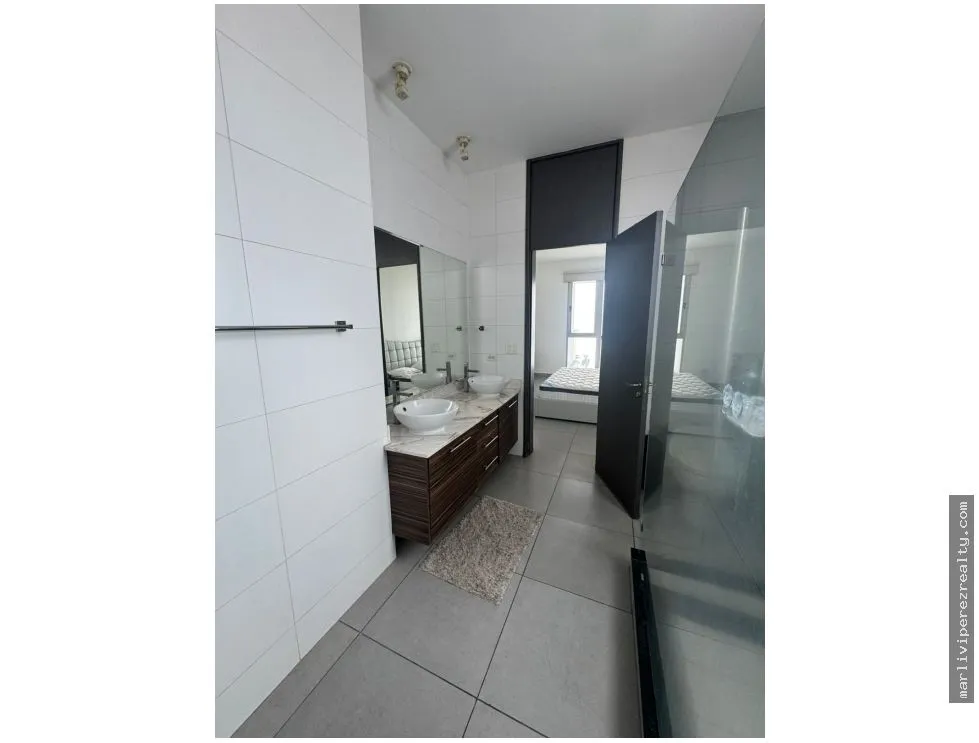 Apartment for Rent on Avenida Balboa