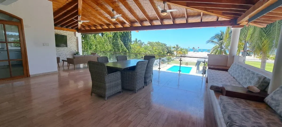 PLAYA BLANCA OCEAN FRONT DUPLEX VILLA