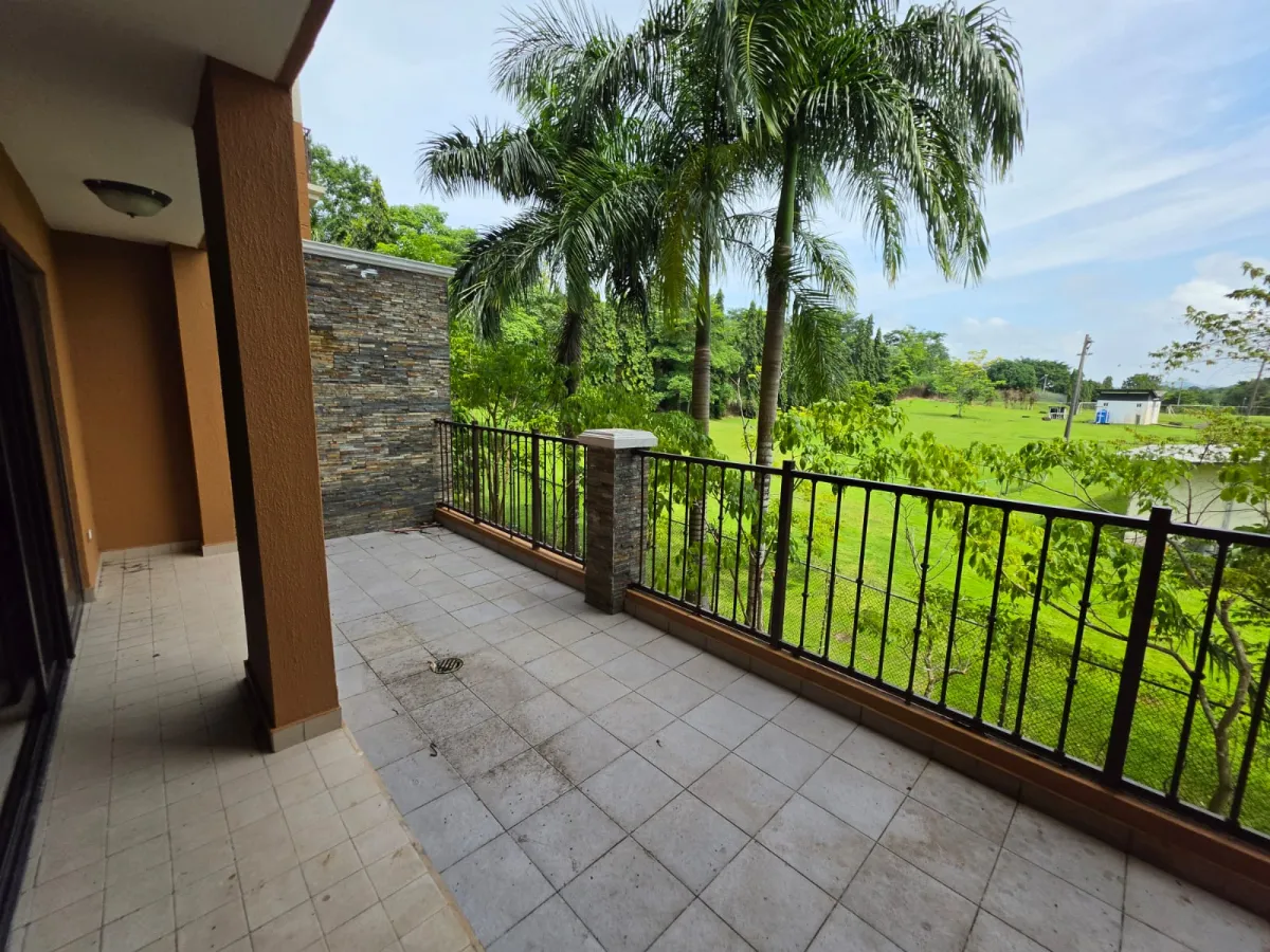 Apartment for Sale at PH Embassy Club, Clayton