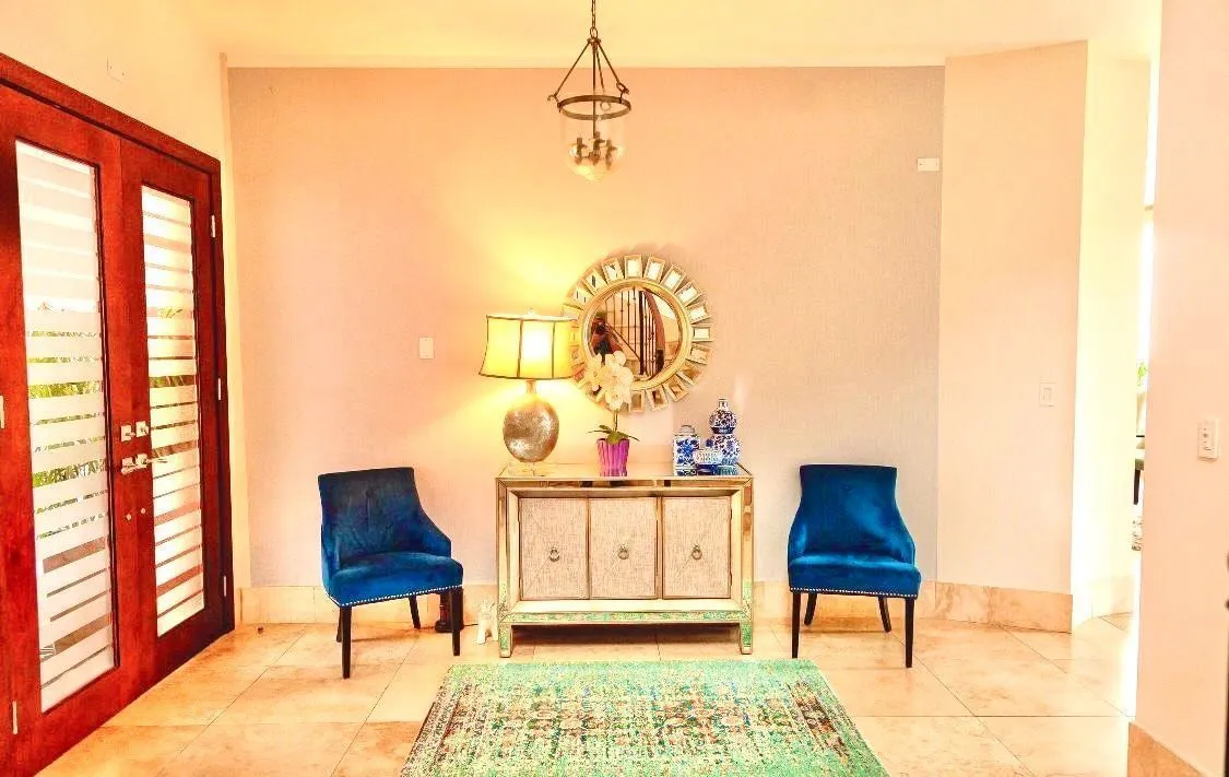 FAIRWAY ESTATES NIVEL WOW!!