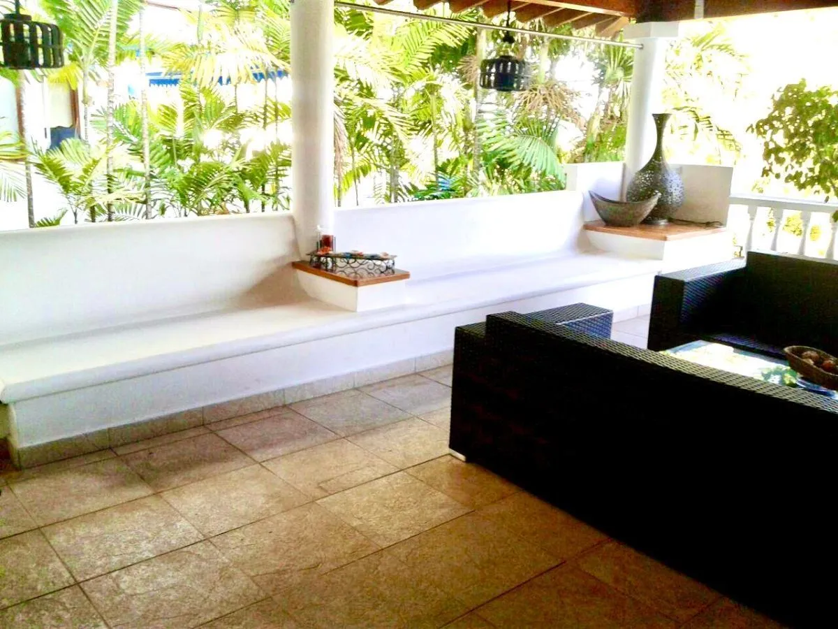 LIVING OCEANFRONT IN PLAYA BLANCA