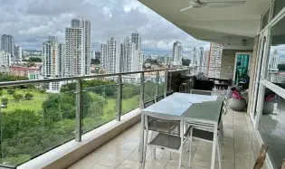 Apartment for sale in Altos del Golf