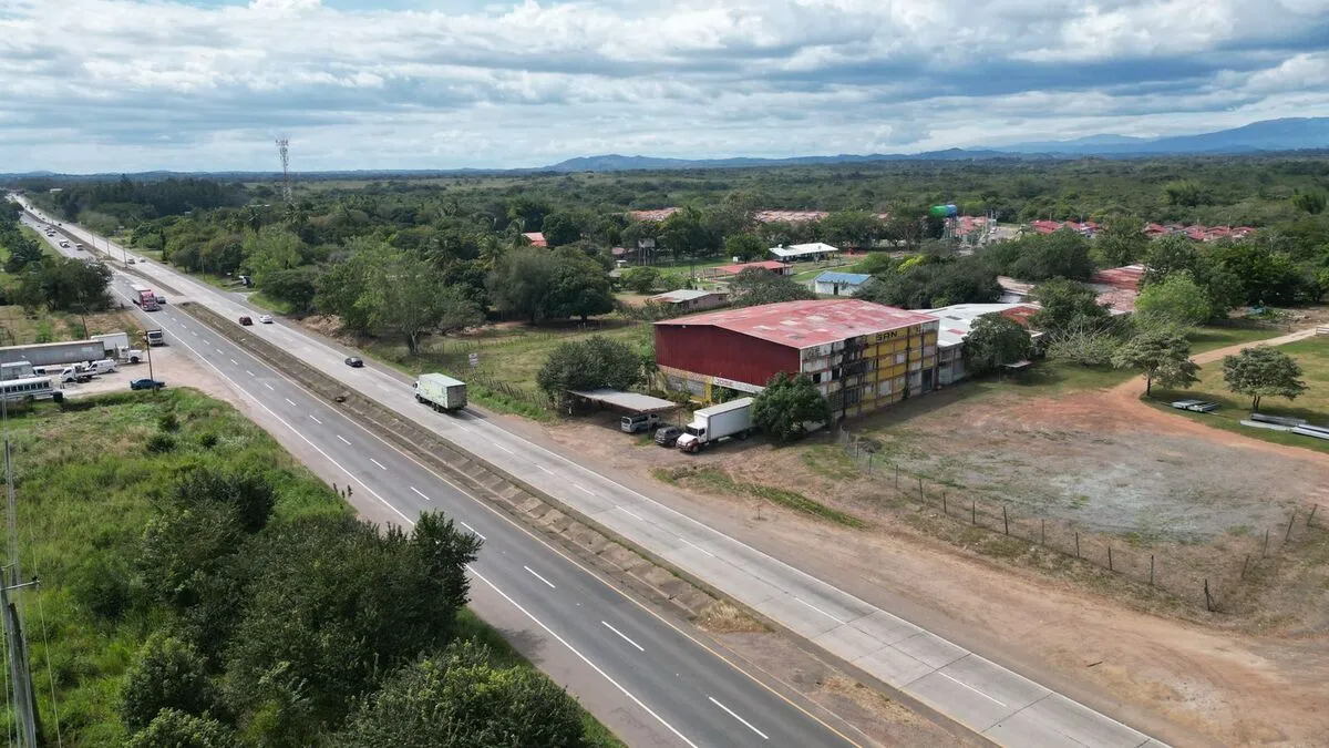 Warehouse for sale in Aguadulce