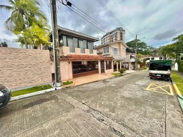 Maison unifamiliale à La Alameda à vendre