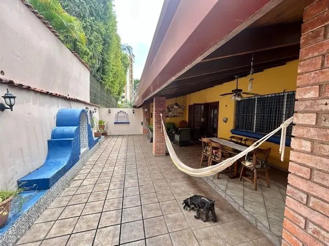 Maison unifamiliale à La Alameda à vendre