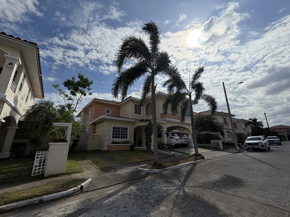 Venta casa Villa Valencia, Costa Sur