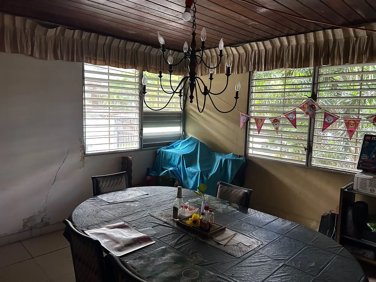 LAND SALE WITH HOUSE 1,337 M2 R2B EL CARMEN