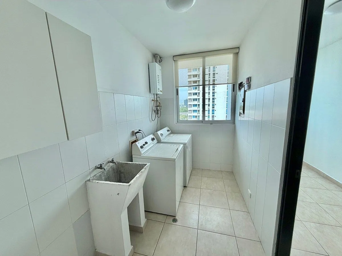 Apartment for sale in Costa del Este