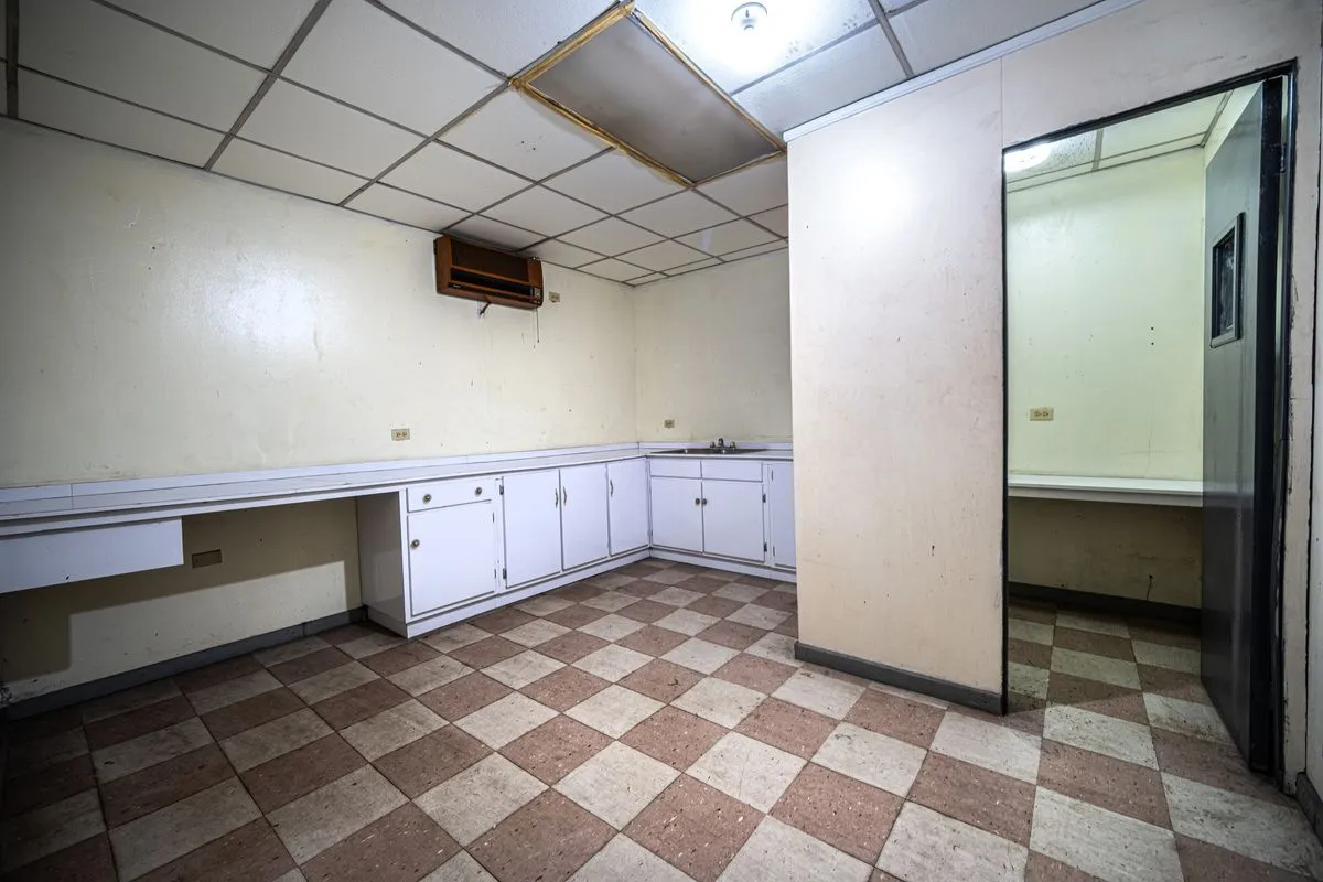 Building for sale in Aguadulce