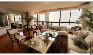 Apartment for Sale on Avenida Balboa, Panama