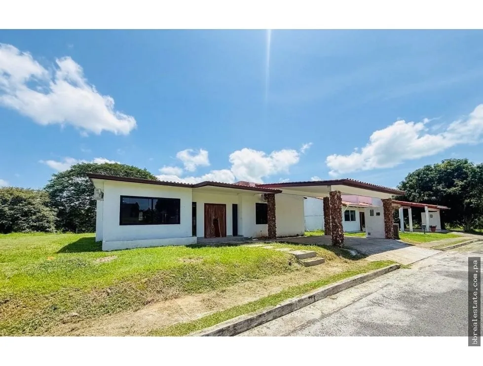 Sale of New House in Malibu Residential, Gorgona
