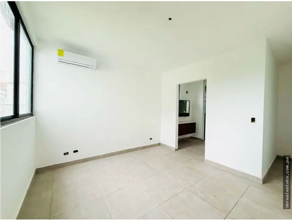 Sale of New House in Malibu Residential, Gorgona
