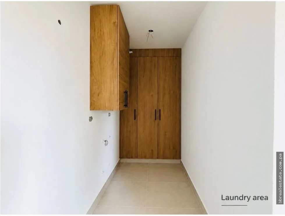Sale of New House in Malibu Residential, Gorgona