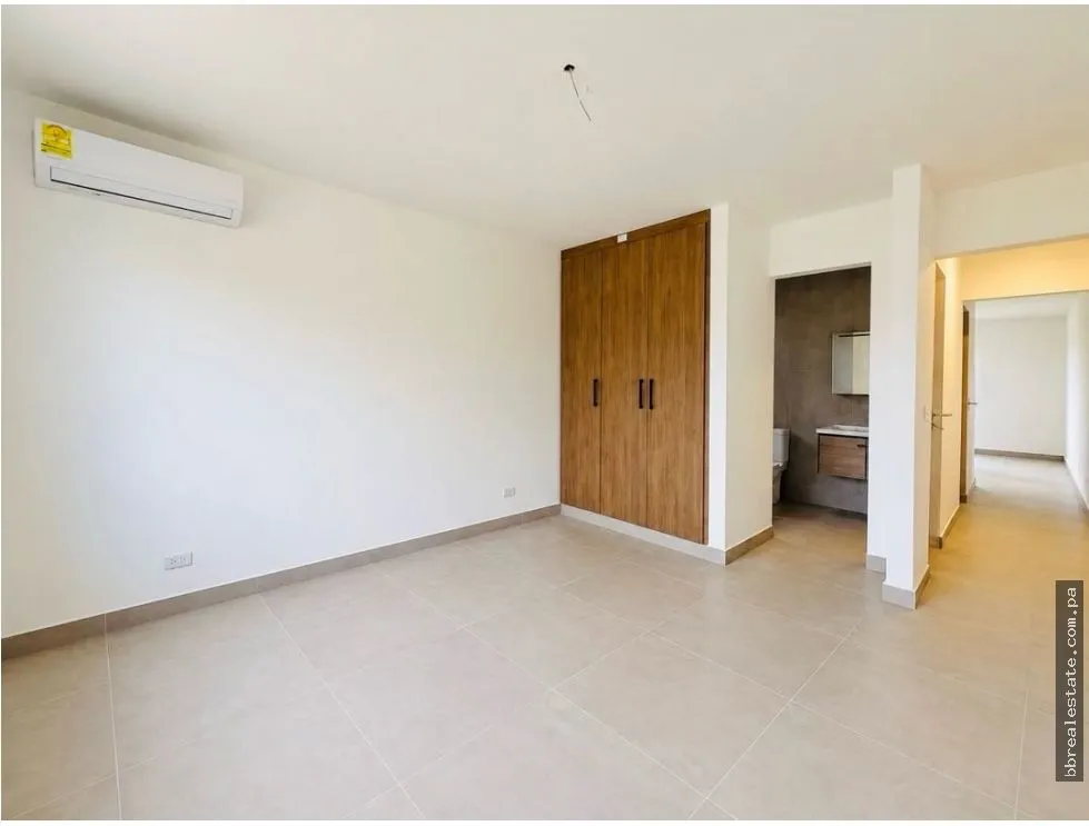 Sale of New House in Malibu Residential, Gorgona