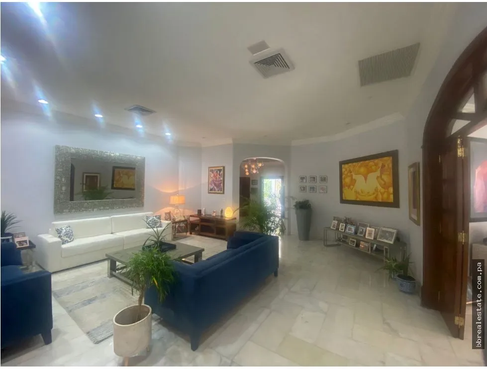 Venta de casa en San Francisco, Altos del Golf