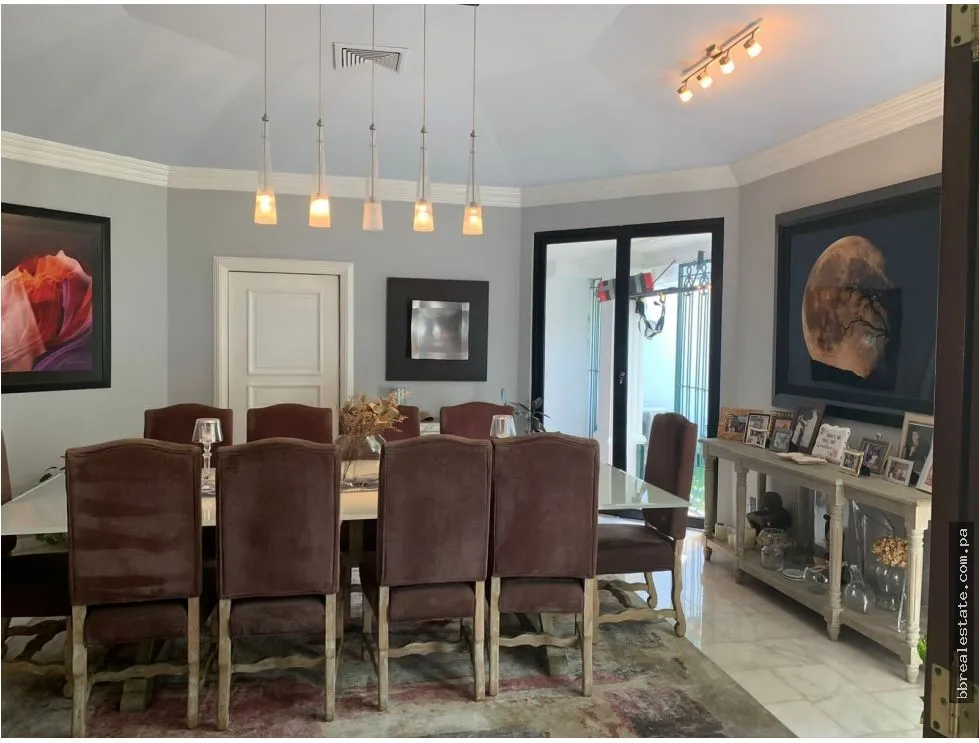 Venta de casa en San Francisco, Altos del Golf