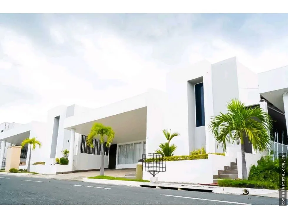 House Rental in PH Paradise Point, Coronado