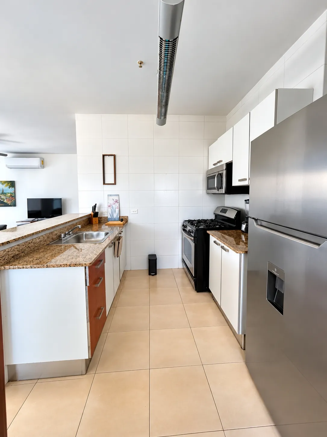 Grandbay Tower -Elegant, fully furnished apartment