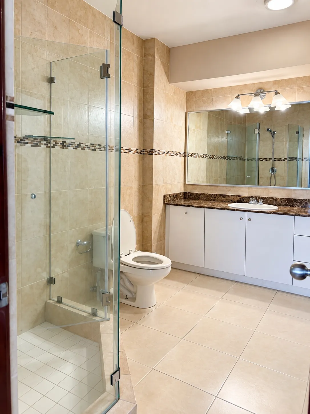 Grandbay Tower -Elegant, fully furnished apartment