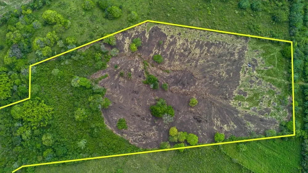 8 hectare land for sale with Pan-American Highway