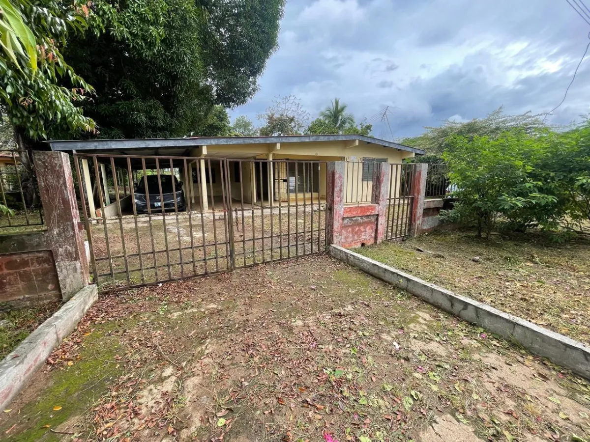 Se Vende Casa, cerca de la Panamericana