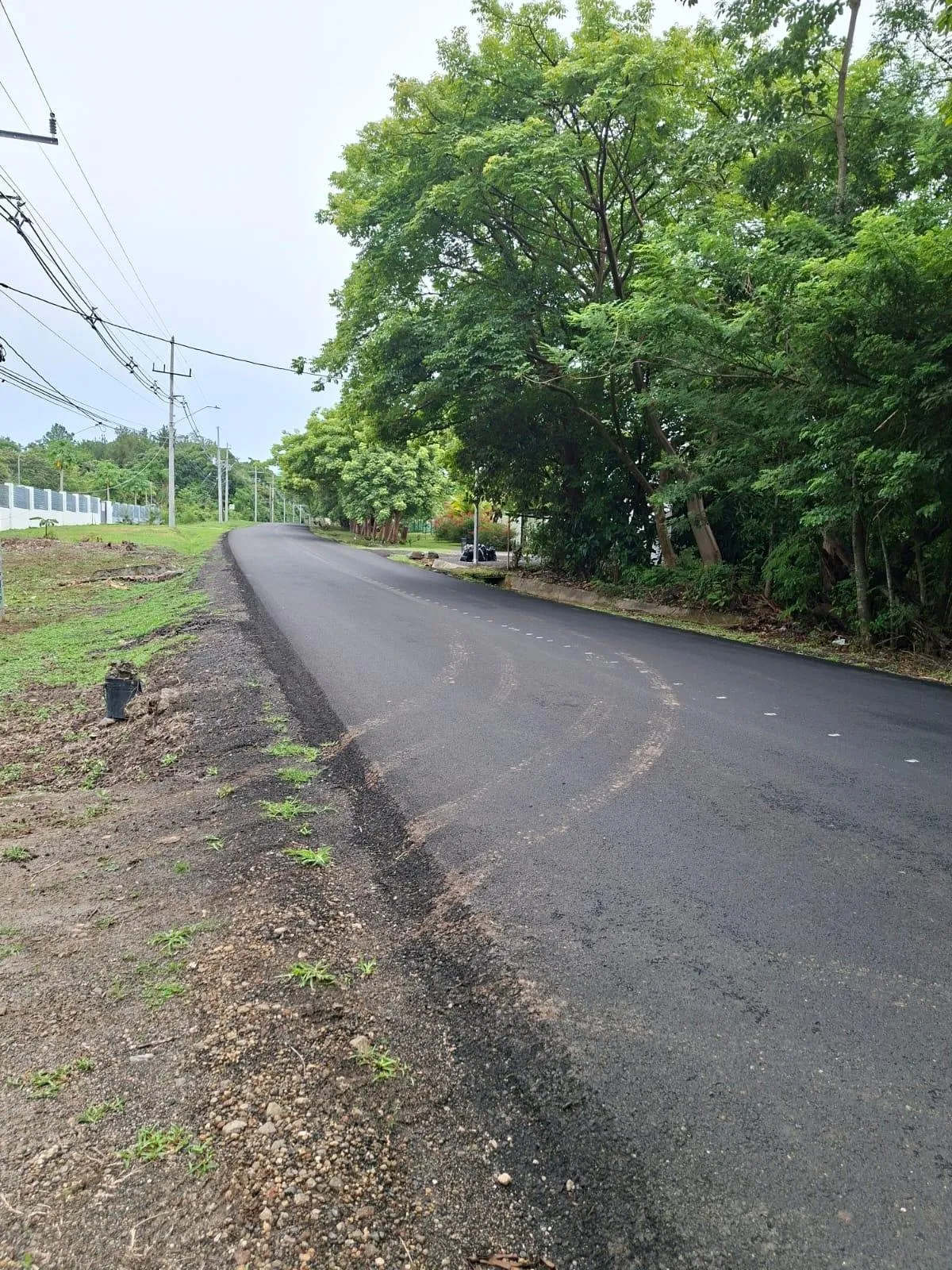 Excelente terreno con mejoras vía El Valle