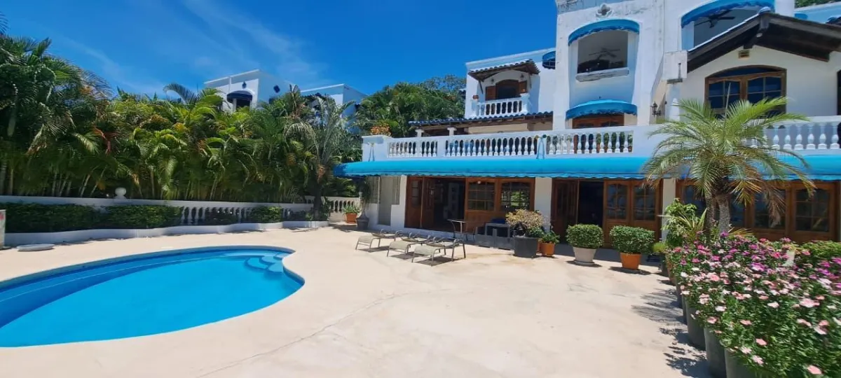 VILLA DÚPLEX FRENTE AL MAR EN PLAYA BLANCA