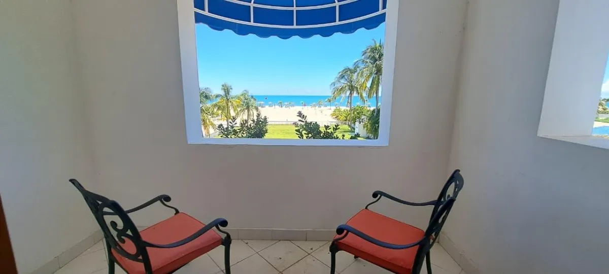 VILLA DÚPLEX FRENTE AL MAR EN PLAYA BLANCA