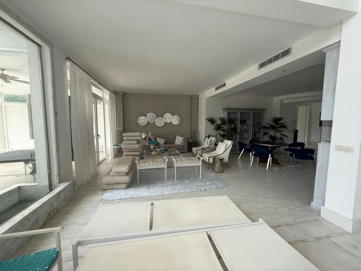 Exquisita Villa de Lujo en P.H. Buenaventura, Coclé
