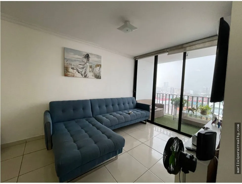 Alquiler de Apartamento amoblado en Via España