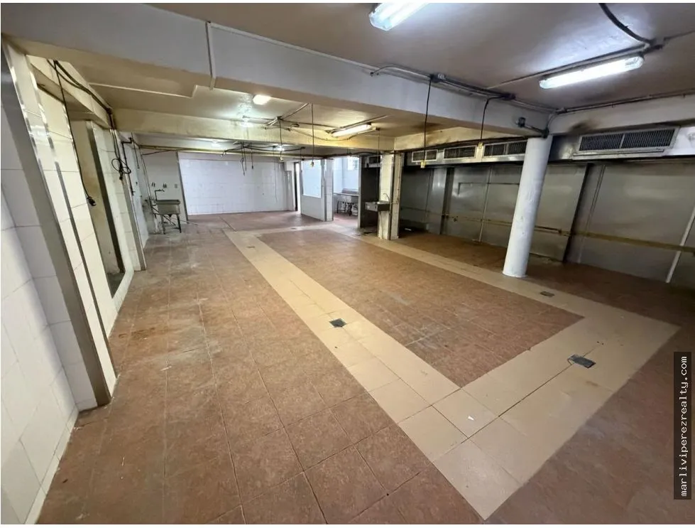 Espace commercial à El Cangrejo à louer