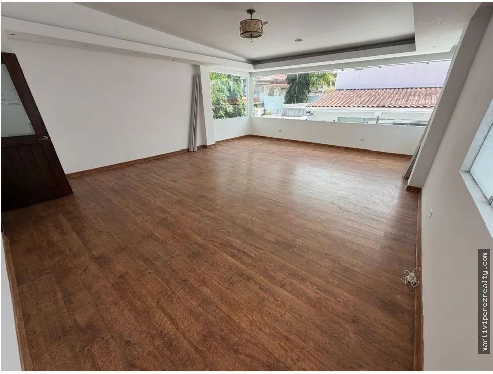 Espace commercial à El Cangrejo à louer