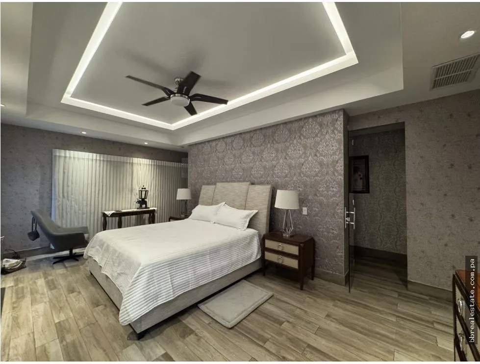 Venta de Casa en Altos del Golf
