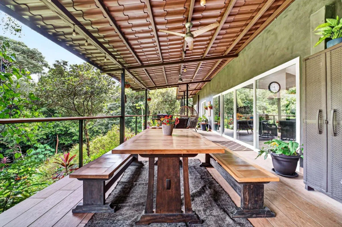 Riverfront Estate w/ Two Homes on 3.14 Acres