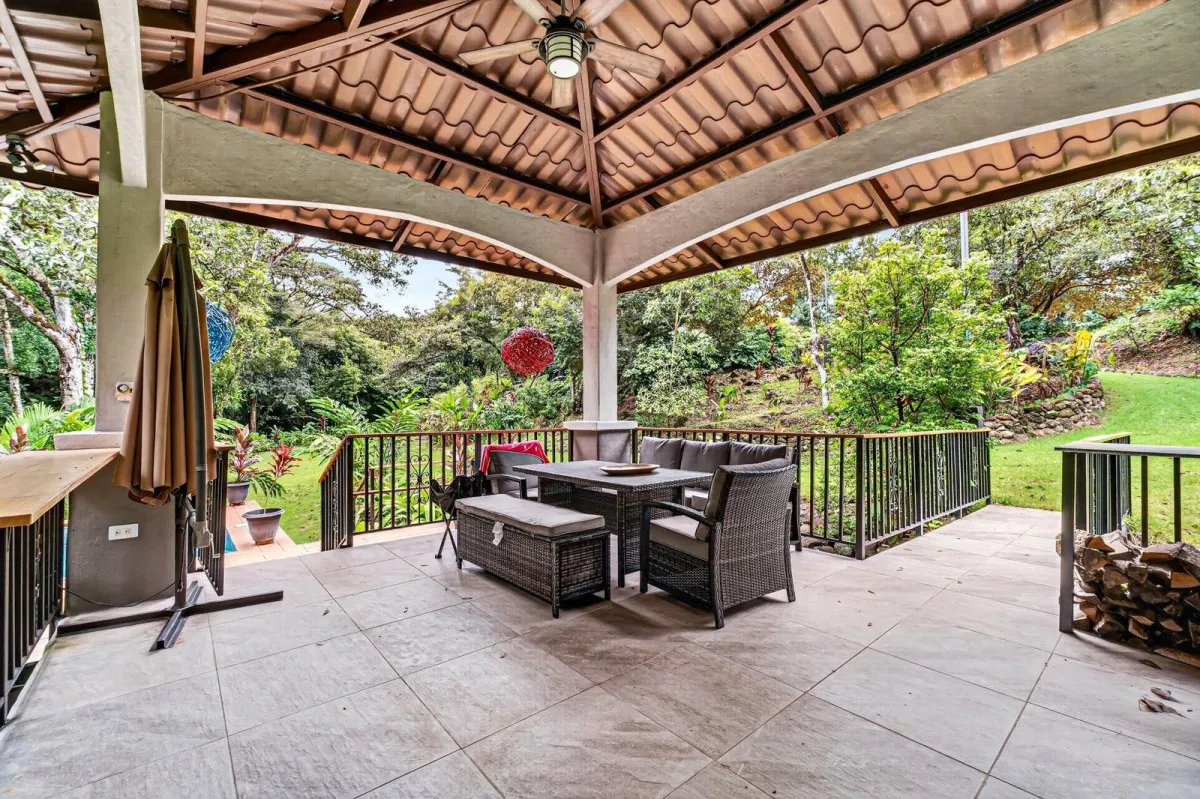 Riverfront Estate w/ Two Homes on 3.14 Acres