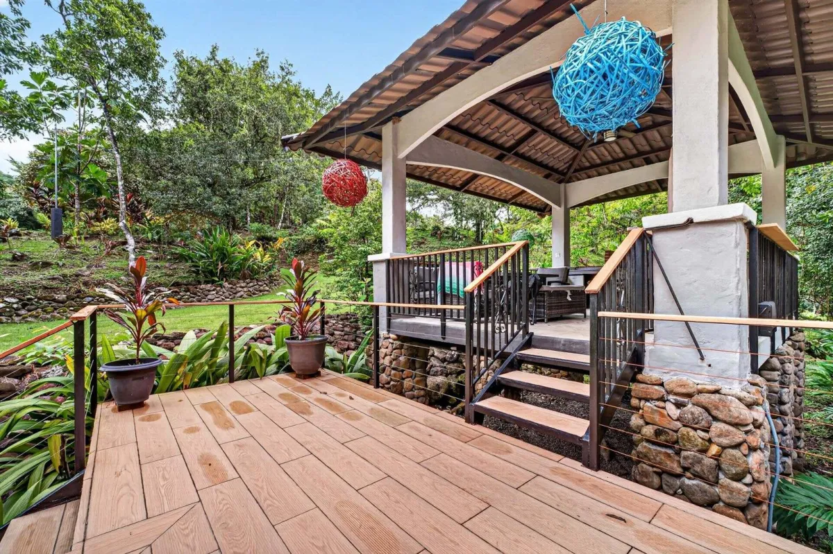 Riverfront Estate w/ Two Homes on 3.14 Acres