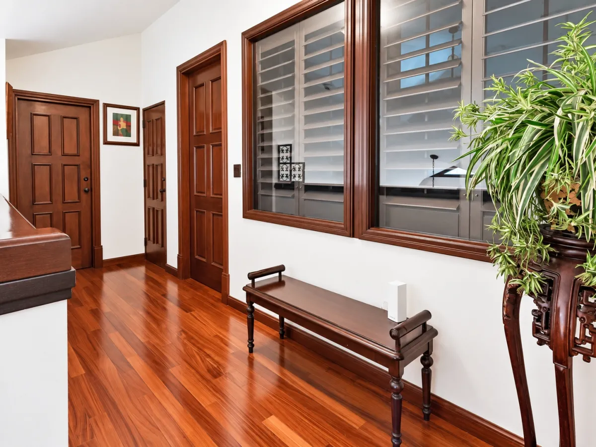 Two-level house for sale in Altos del Golf