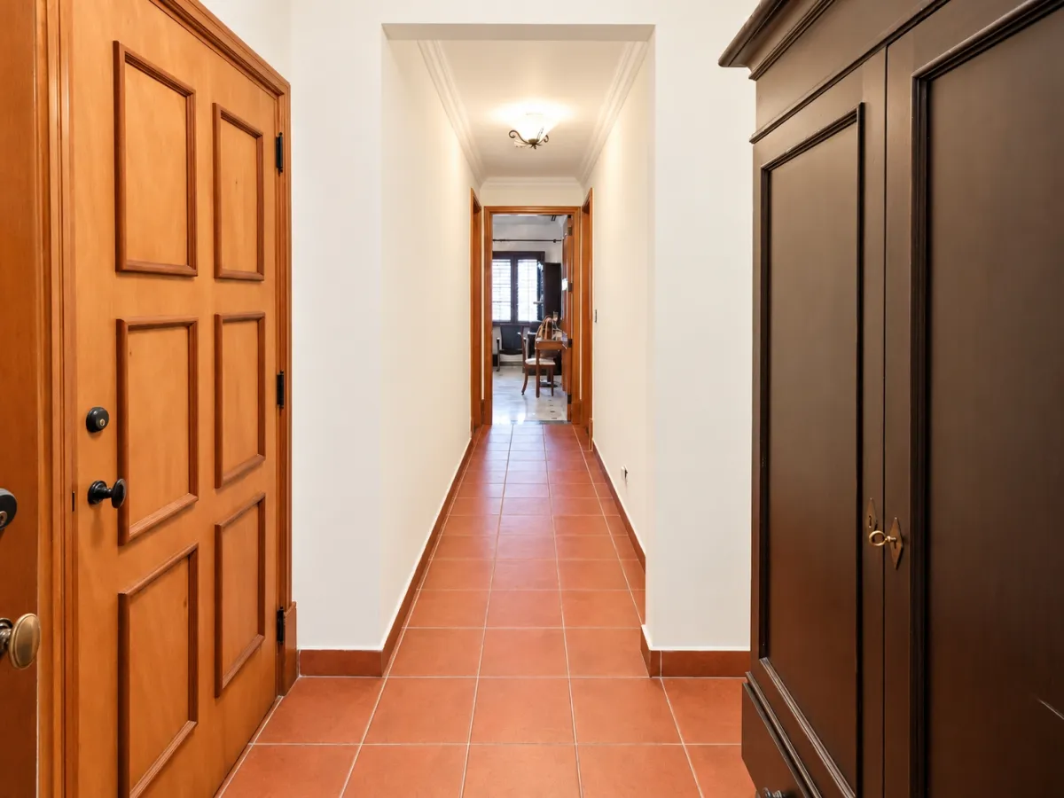 Two-level house for sale in Altos del Golf