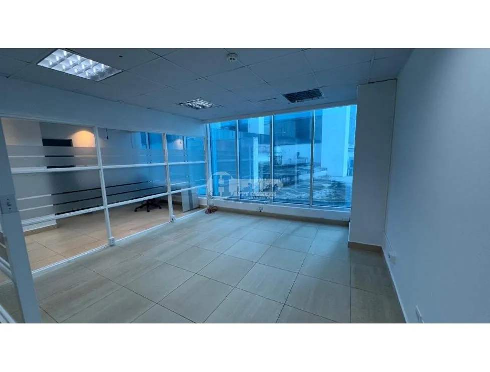 Alquiler de oficinas en Ocean Business Plaza, Torre Banesco