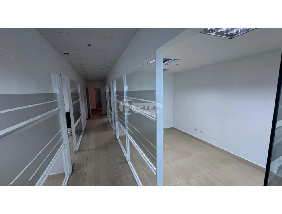Alquiler de oficinas en Ocean Business Plaza, Torre Banesco